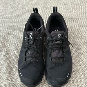 ON Cloud Cloud 5 waterproof men’s 8.5 Eur 42 black